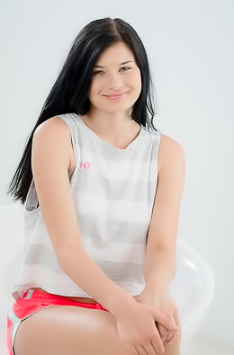 Busty Cheerful Beauty Lucy Li Free Sex Pictures