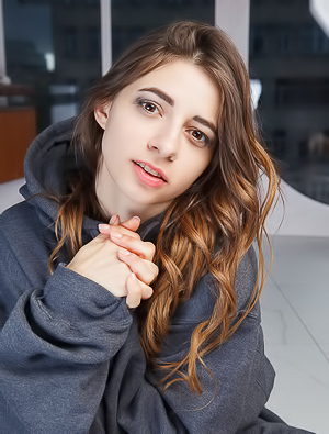 Goddess Naked Teen Elle Mira