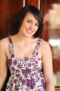 Brunette Teen Zeba Showing Pussy In Public