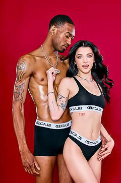 Jade Maris Hot Pornstar Tastes Big Hard Black Cock