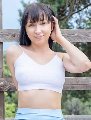 Bernie Smiles Flirtatiously As She Turns Heads With Her Flawless Figure