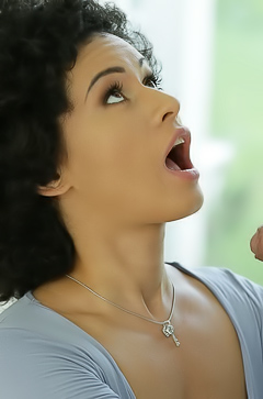 Stacy Blooms Deepthroat Hunger COLORSTRIKE FACESHOT Moment